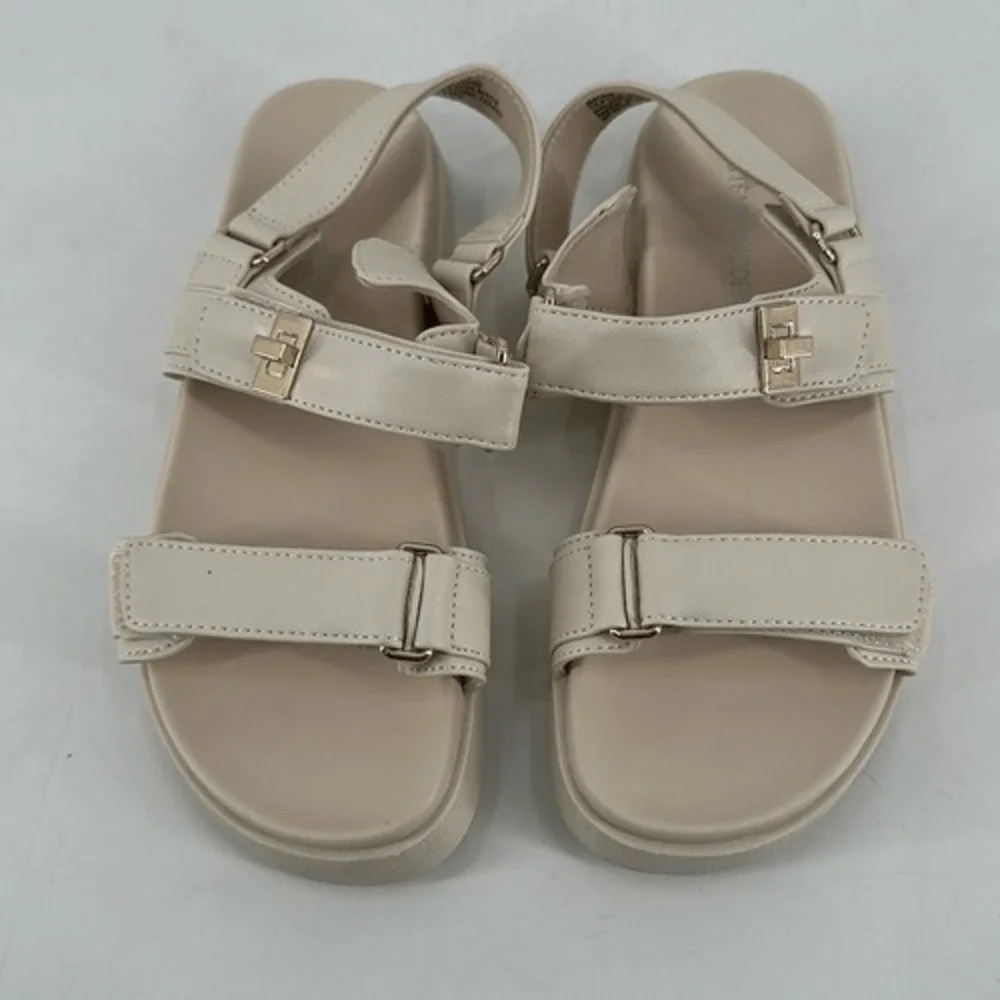 NWOT Steve Madden Mona Platform‎ Sandals Girls Size 2M Bone Strappy Slingback